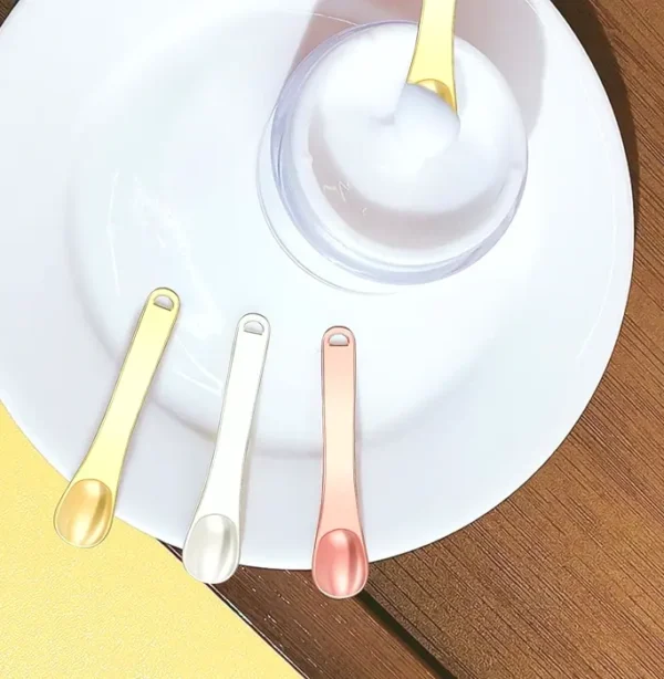 Small Metal Cosmetic Spatula for Skin Care