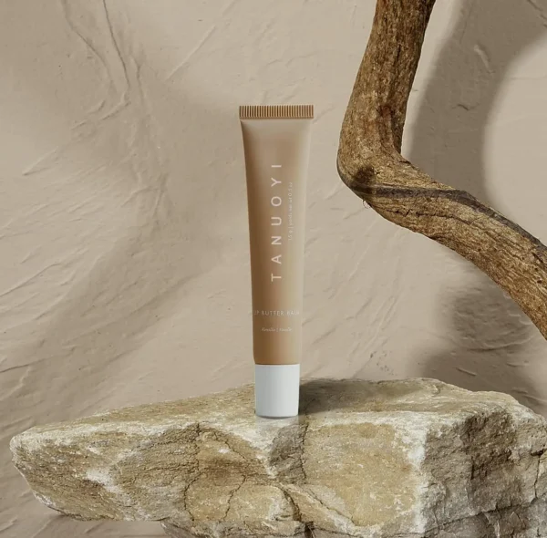 Vanilla-flavored Lip Moisturizing Lip Balm, Nourishing Lip Care